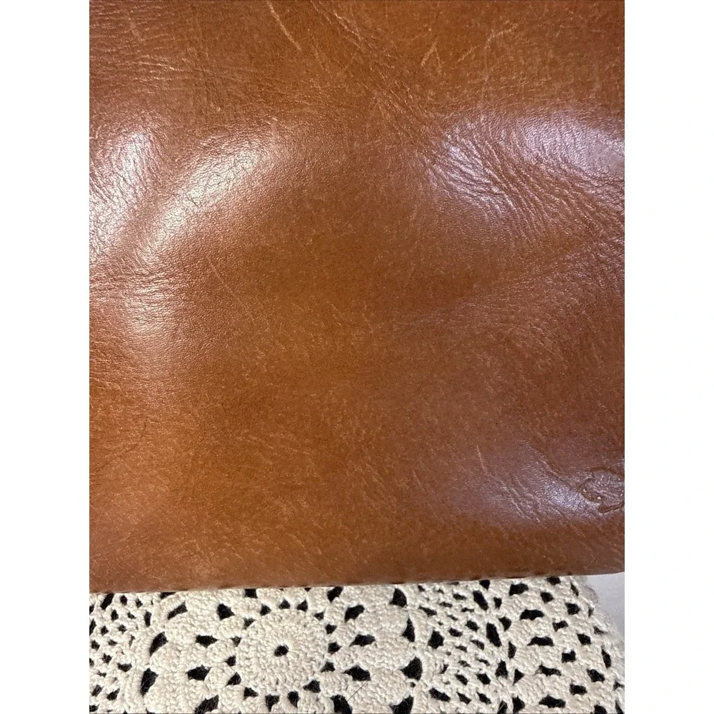 Patricia Nash Cassini Tan Genuine Leather Wristlet Clutch Purse P34901